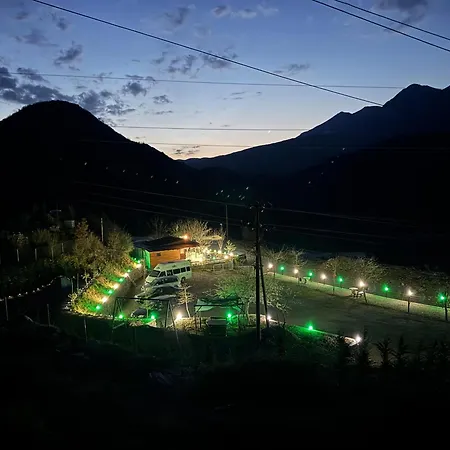 Camping Koman Campsite