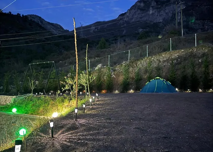 Camping Koman 캠프장 *